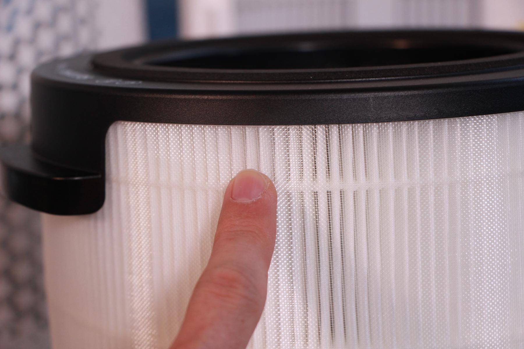 это сетка из флиса, которая окружает HEPA-фильтр Philips Air Performer 7000.